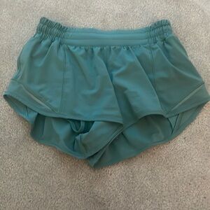 green lululemon hotty hot shorts size 4